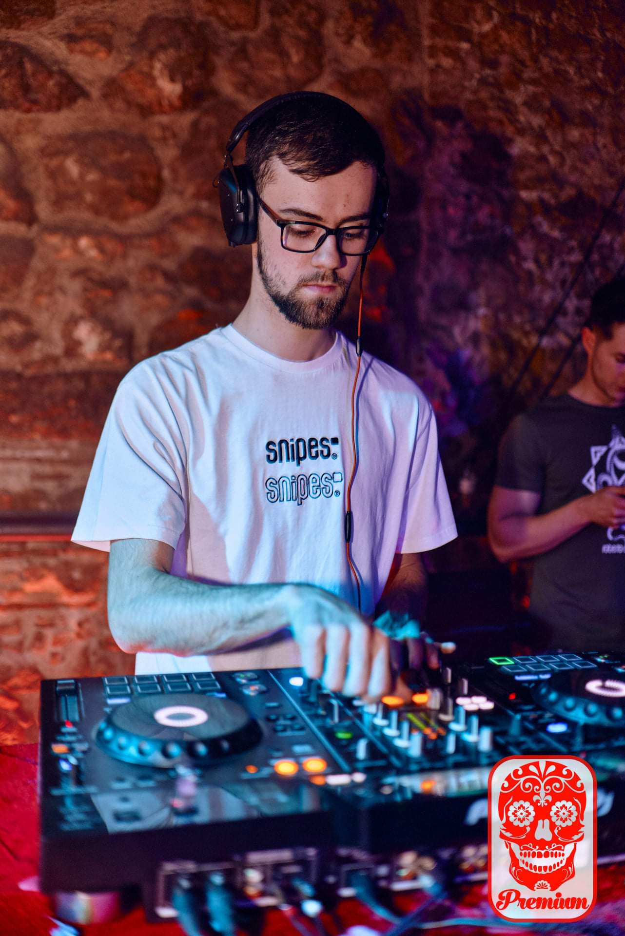 URI MC DJ - foto 6