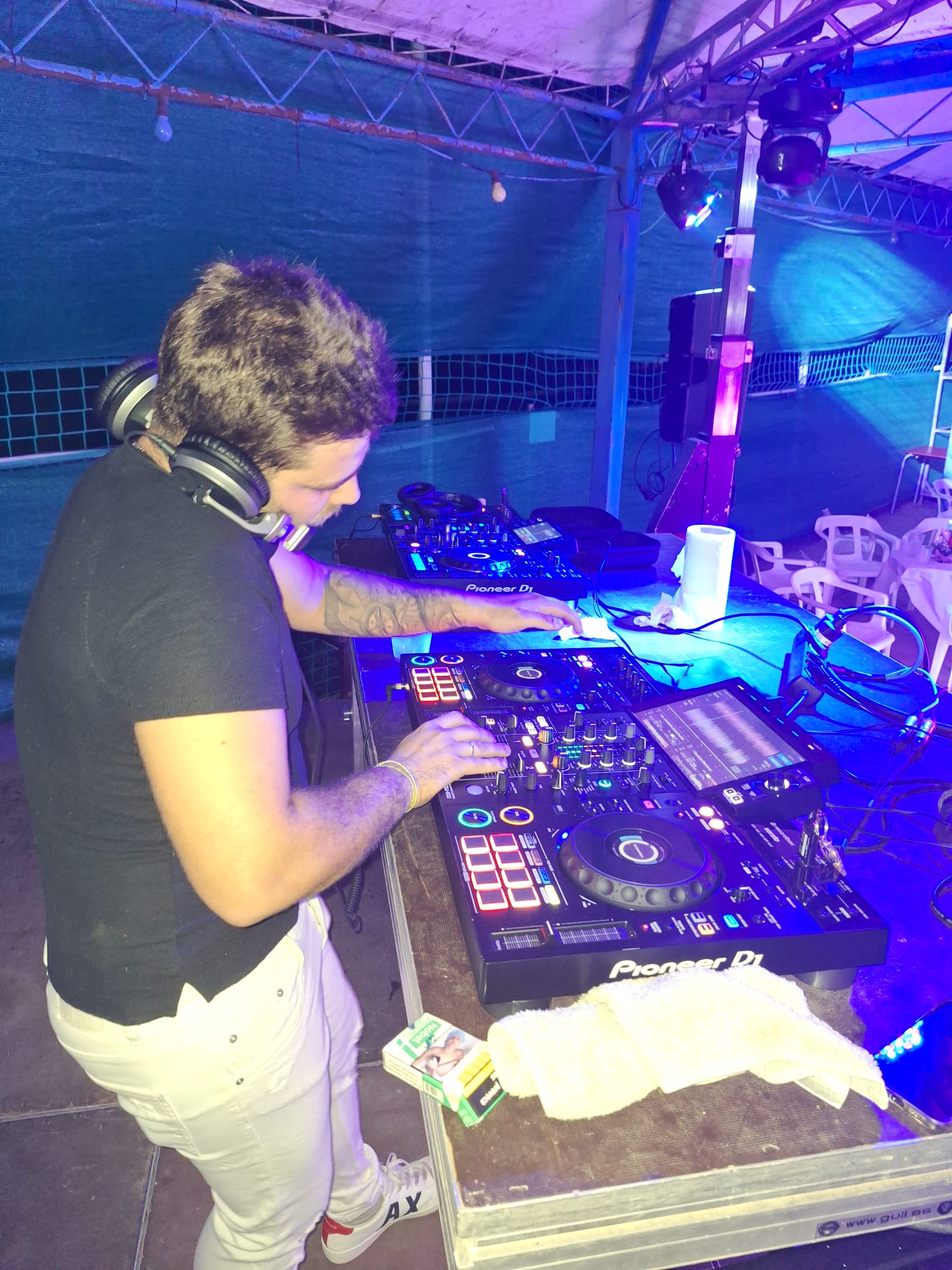 DaniChicaDJ actuación en directo