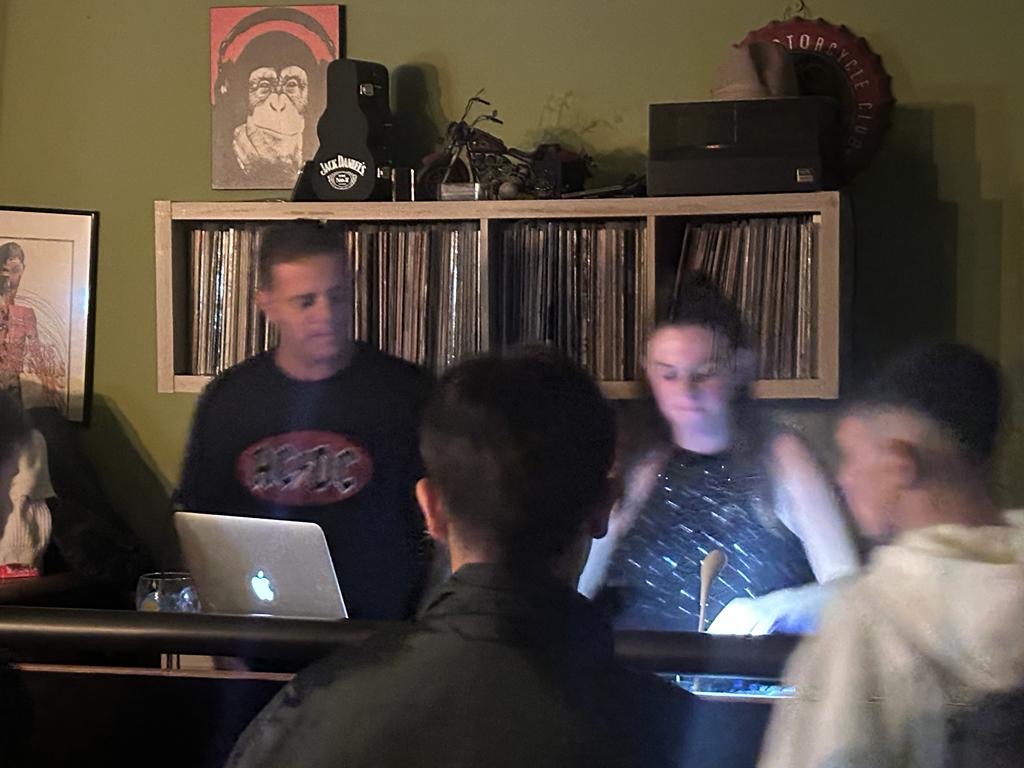 DjNaay actuación en directo
