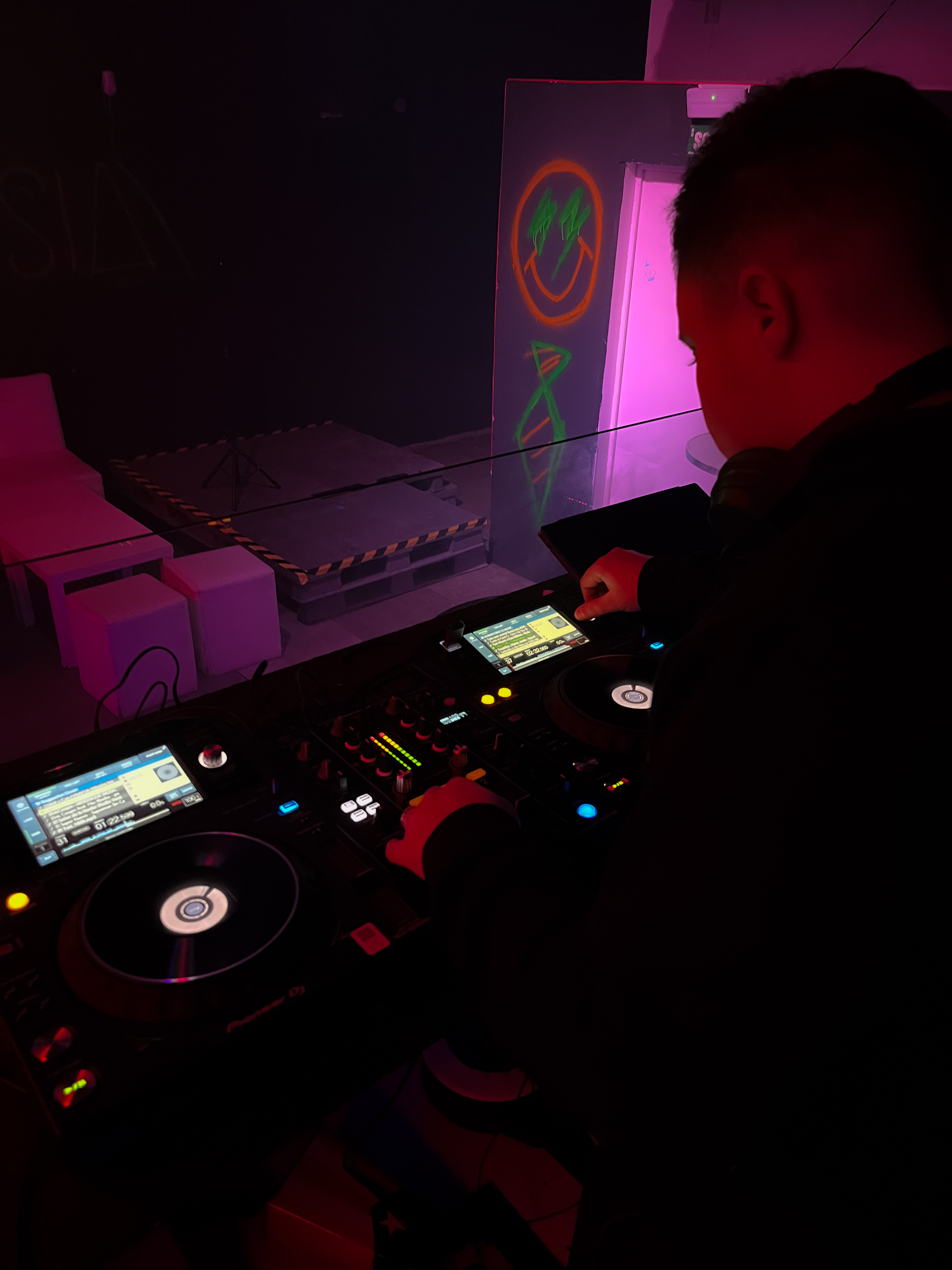 ADRIAN DIAZ DJ - foto 4