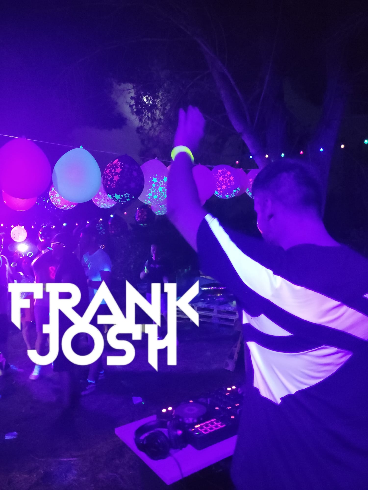 Bailongo Home Sessions By. Frank Josh